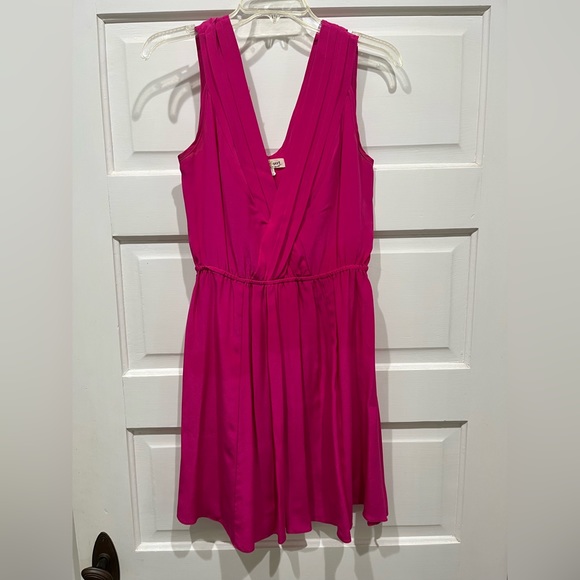 Hot pink cocktail dress. Size Medium. Excellent used condition. - Picture 1 of 4